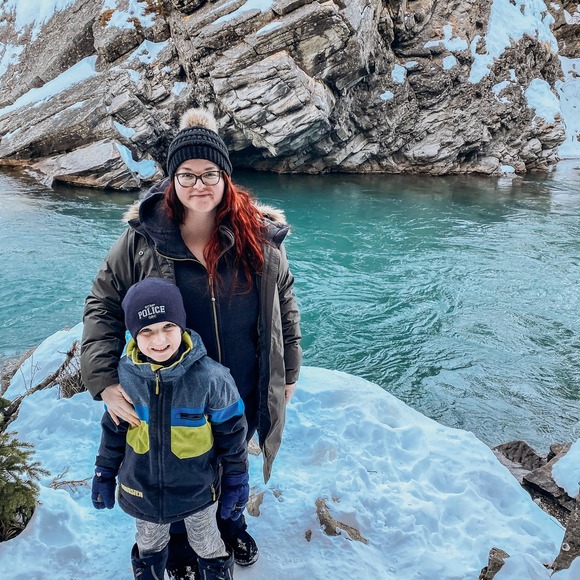 Meet your Posher, Ashley - Picture 1 of 1